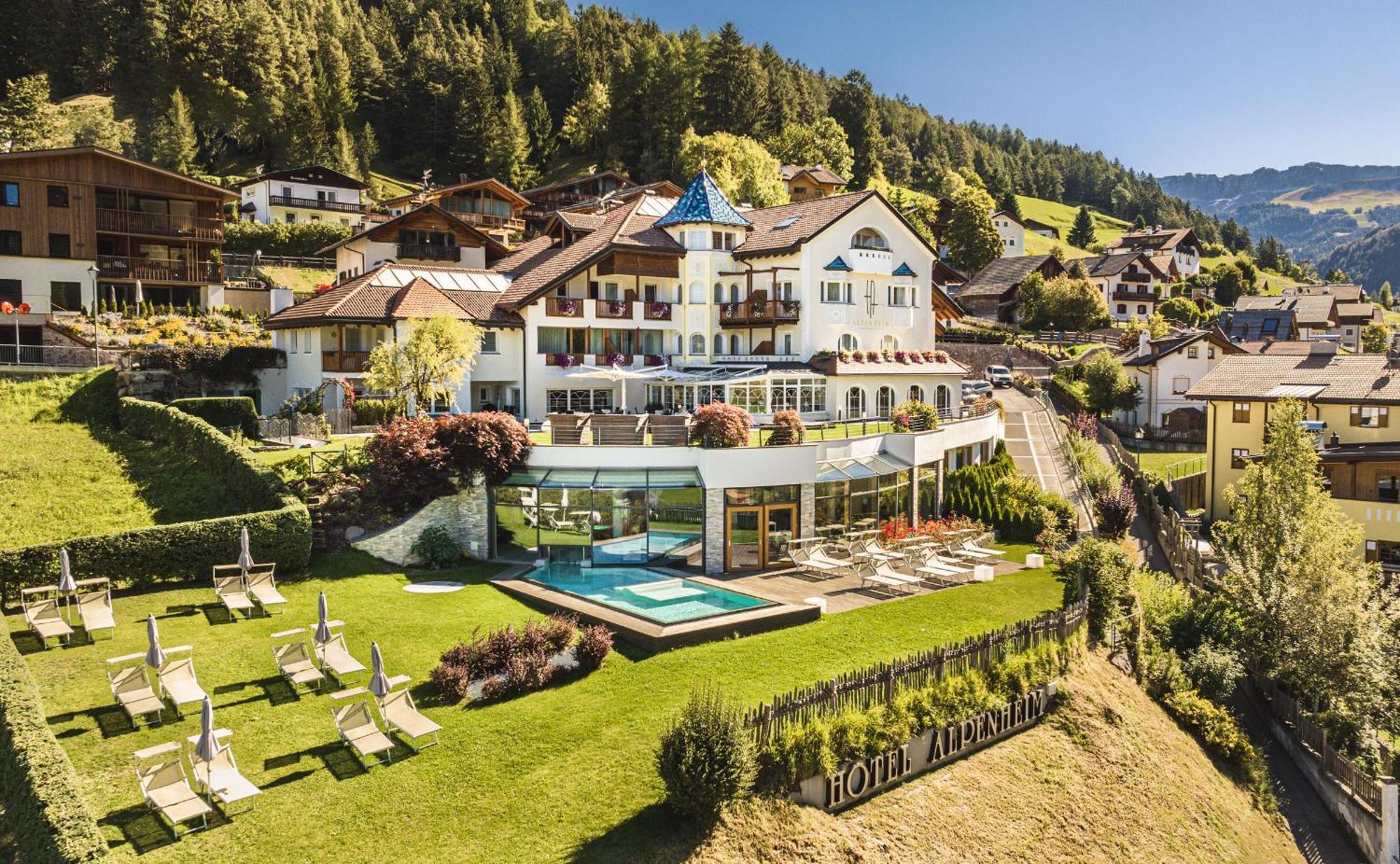 Alpenheim Charming & Spa Hotel Ortisei Exterior foto